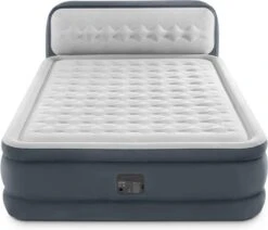 Intex 64448 - Queen Deluxe Ultra-Plush Zelfopblazend 2-persoons Luchtbed Met Hoofdboord (203x152x46cm) -Kampeermeubilair 1200x1031