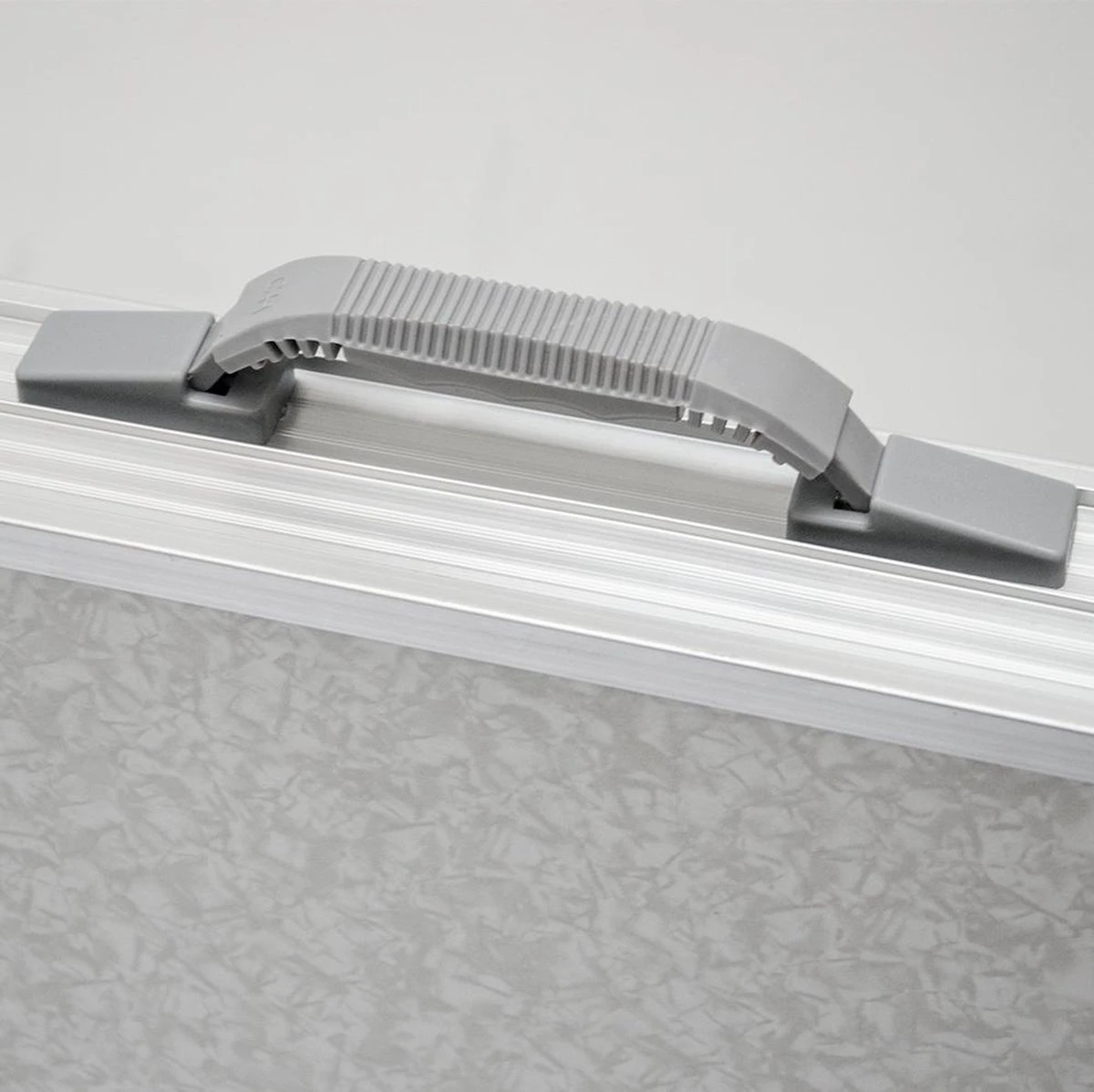 Inklapbare, In Hoogte Verstelbare Campingtafel 120x60x70cm Incl. 4 Inklapbare Krukken Campingtafel S 10 Inklapbare, In Hoogte Verstelbare Campingtafel 120x60x70cm Incl. 4 Inklapbare Krukken Campingtafel S - Afbeelding 8