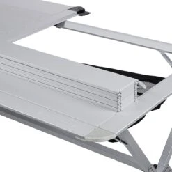 Campart Campingtafel XL TA-0806 - Opvouwbaar, Lichtgewicht En Met Verstelbare Poten - Kampeertafel Inklapbaar Inclusief Opbergtas - 140 X 80 X 70 Cm - Wit -Kampeermeubilair 1200x1199 1