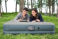 Bestway Luchtbed - 2 Personen - PVC/Polyester - Ingebouwde Oplaadbare Pomp - Fortech™ Materiaal - I-Beam Constructie - Ingebouwd Kussen 32 Bestway Luchtbed - 2 Personen - PVC/Polyester - Ingebouwde Oplaadbare Pomp - Fortech™ Materiaal - I-Beam Constructie - Ingebouwd Kussen -Kampeermeubilair 1200x800 78